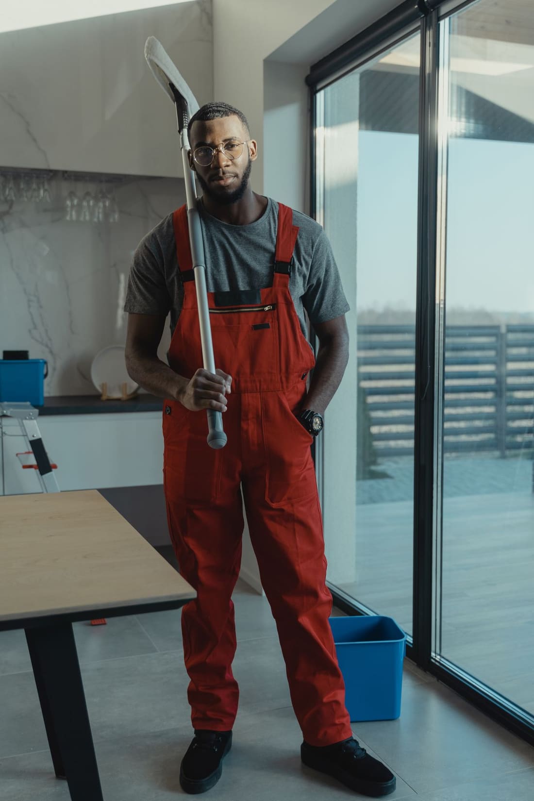 Logis Cleaning Services attendant with cleaning kit